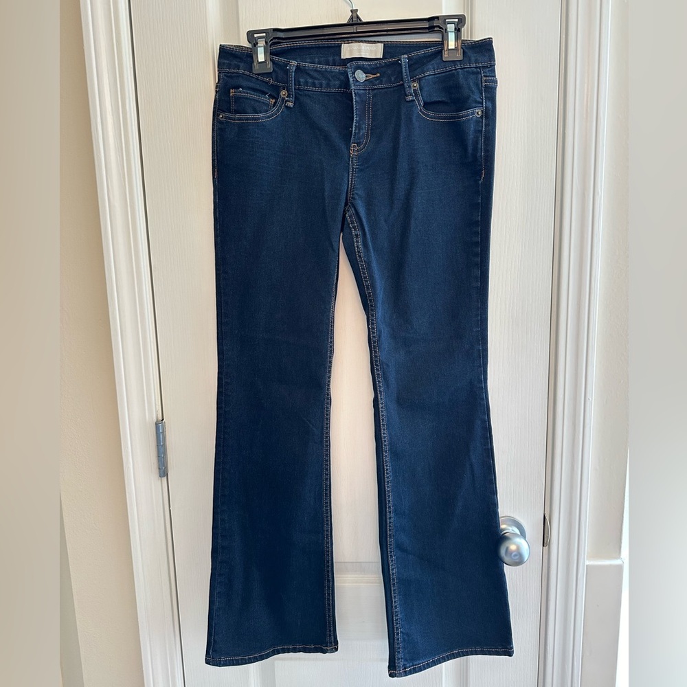 Banana Republic Boot Cut Jeans. Size 4/27. Short length.